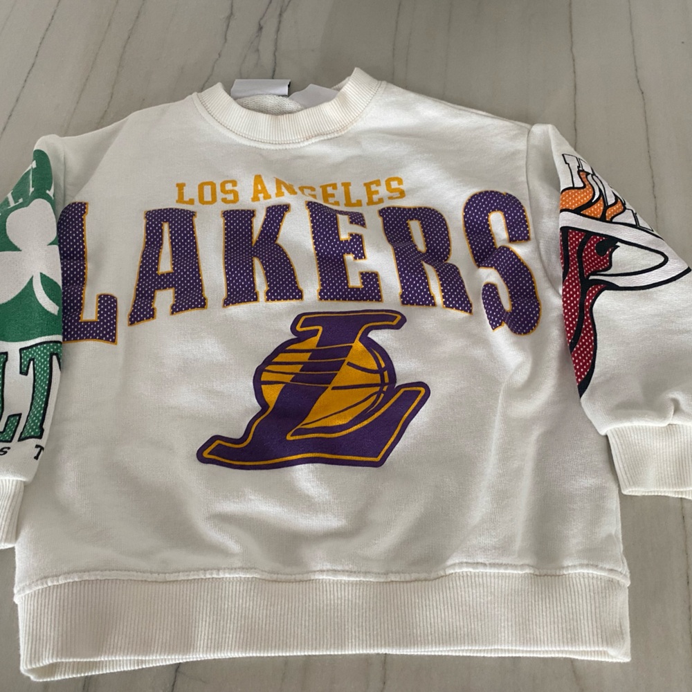 Basket ball lover sweatshirt unique